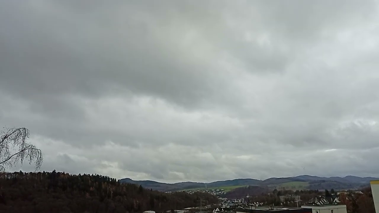 APRILWETTER ZUM 1 ADVENT VON TIEF ZENOBIO, ZUM DEZEMBER 2025 START TIEFDRUCKKOMPLEX! 30.11.2025.🌦️