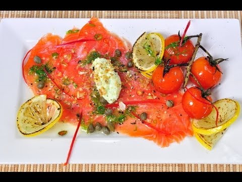 แซลมอนรสเผ็ดรมควันกับเดรสซิ่งเลมอน Spicy Smoked Salmon with Lemon Snap