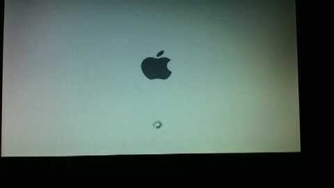 iDeneb v1.5 (MacOSX Leopard 10.5.7) installed on ASUS Eee PC 1000HE