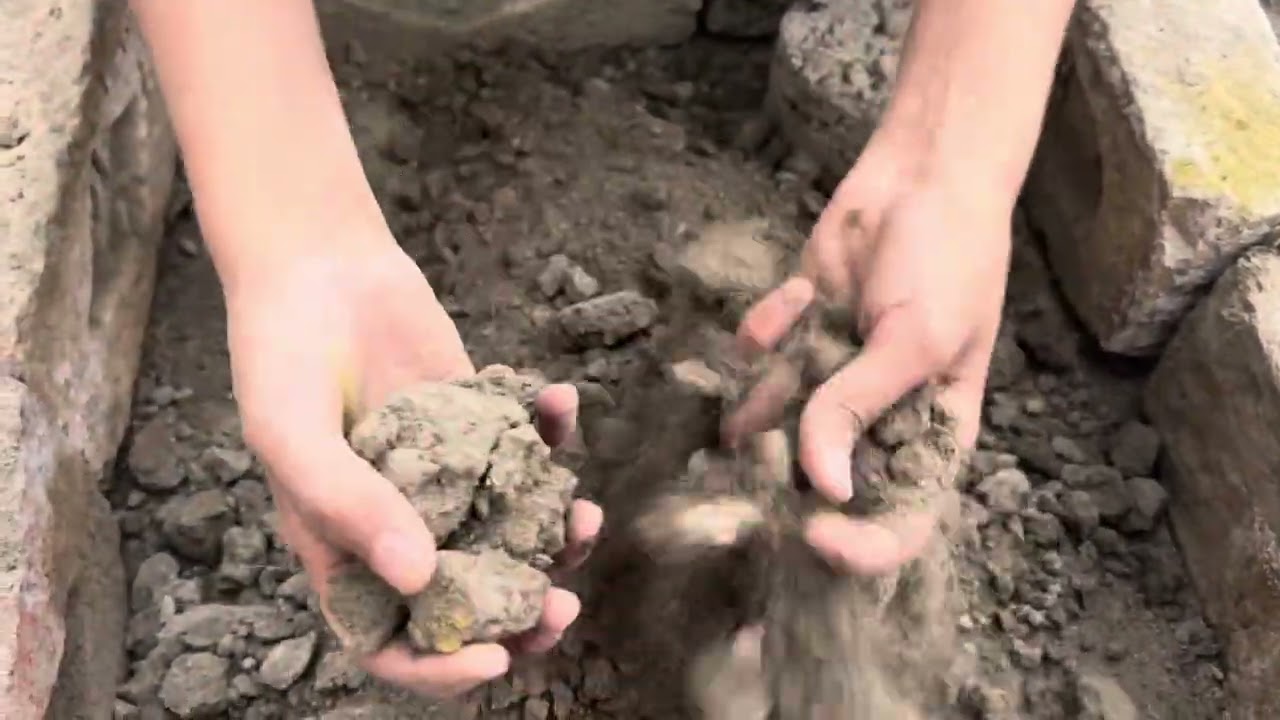 Super dusty charcoal texture deep crumbling smashing i stop my vid due to raining ☔️ 