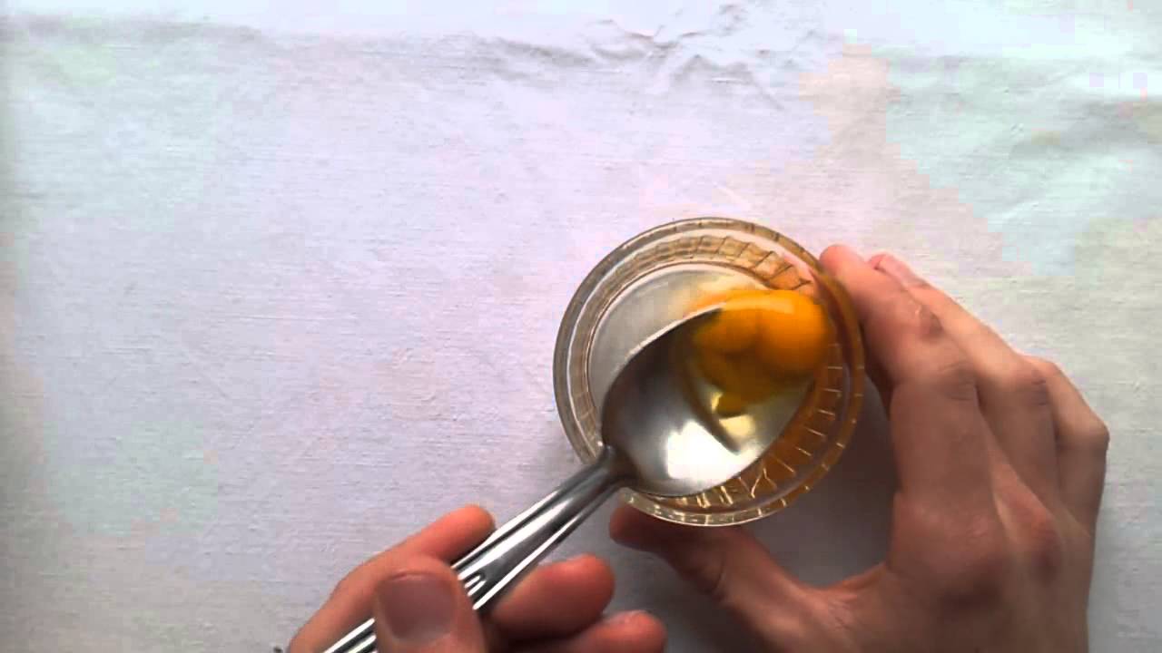 Faire un soin fortifiant aux oeufs Faire un shampoing nourrissant — free download