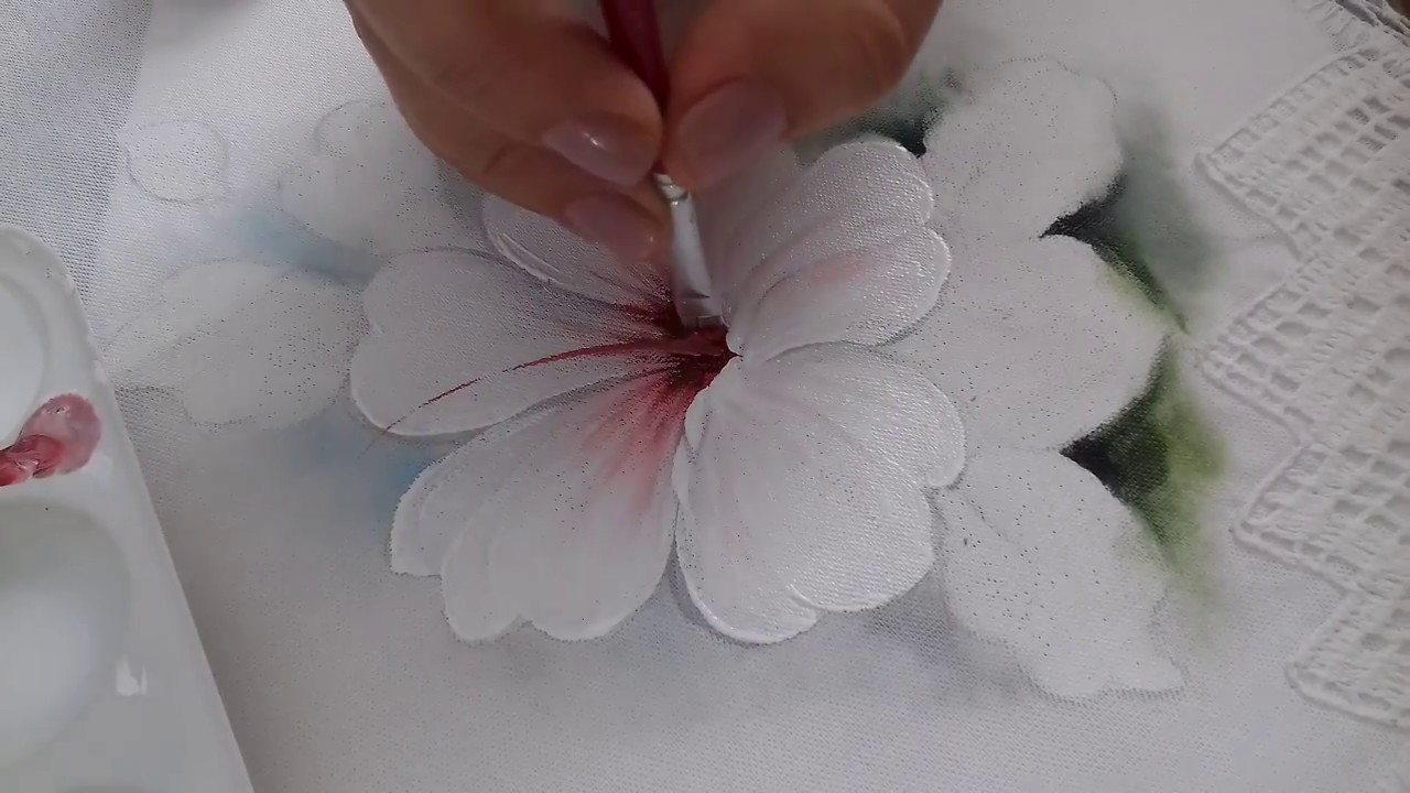 Pintura em Tecido. Aprenda pintar Hibisco Branco, Botão, Folhas e Fundo.