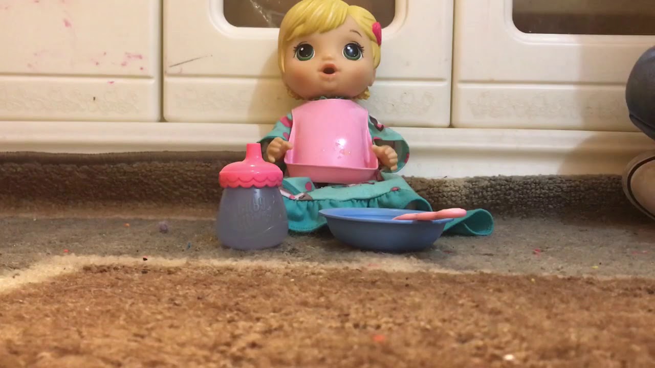BABY ALIVE: feeding Hanna peas doll food