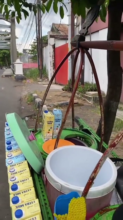 Hah es dawet pakai susu yang viral nih 😋 #shorts #dawet #susu #viraltiktok #ngeshortsdulu #jajanan