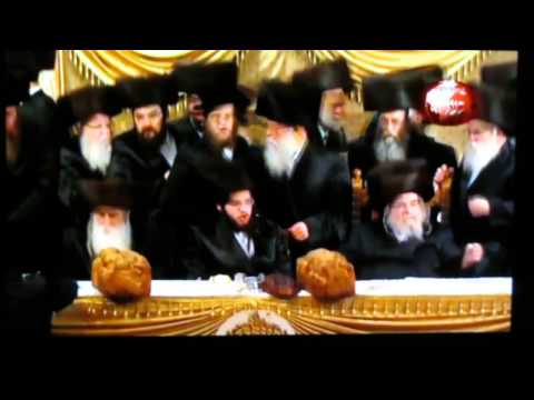 Belz Wedding 2015 20 Of 41 Machnuvker Rebbe Entering 