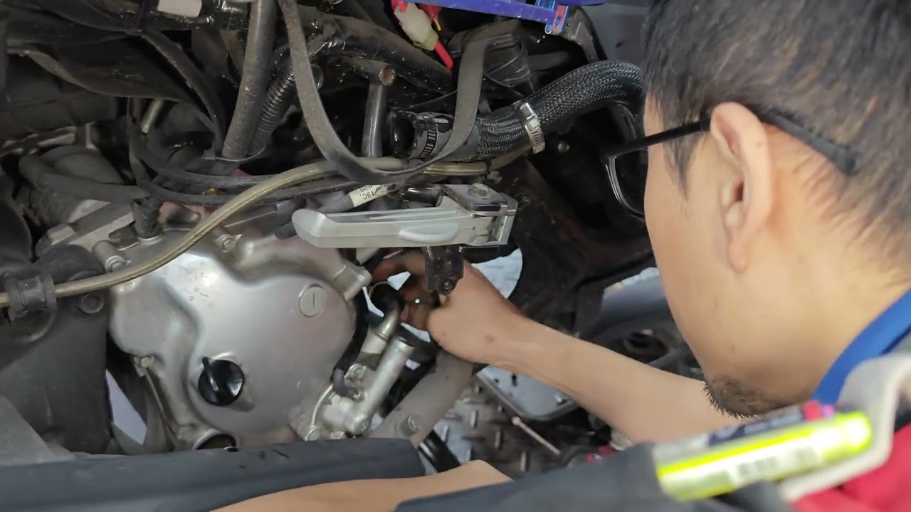 冷卻水更換by SYM Joymax Z300(部分片段收音不良請包涵)