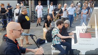 Axel Zwingenberger, Ben Waters & Thomas Krüger – Famous Boogie Woogie Flashmob in Vienna – Route 66