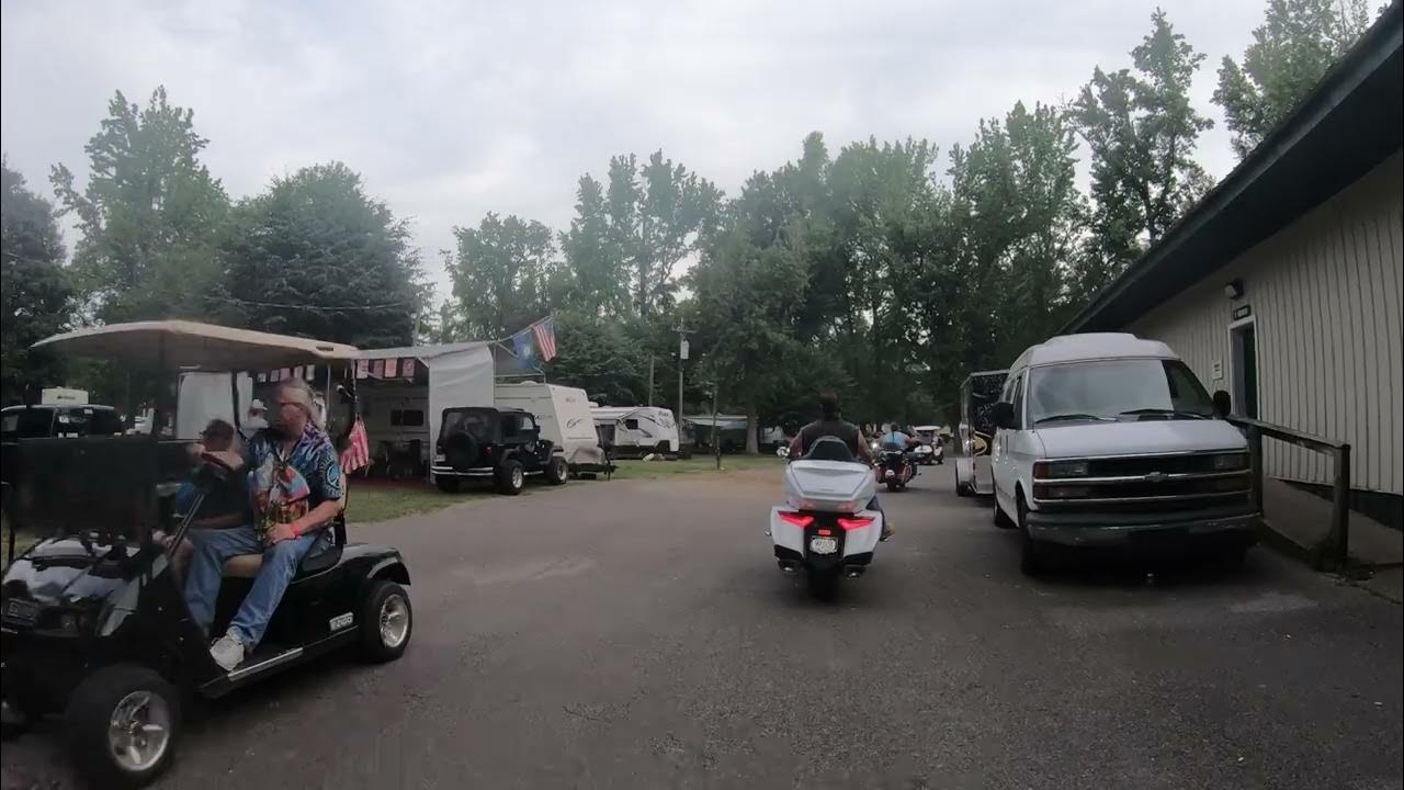 Harley Drags at Beech Bend Park pits and camp grounds. YouTube