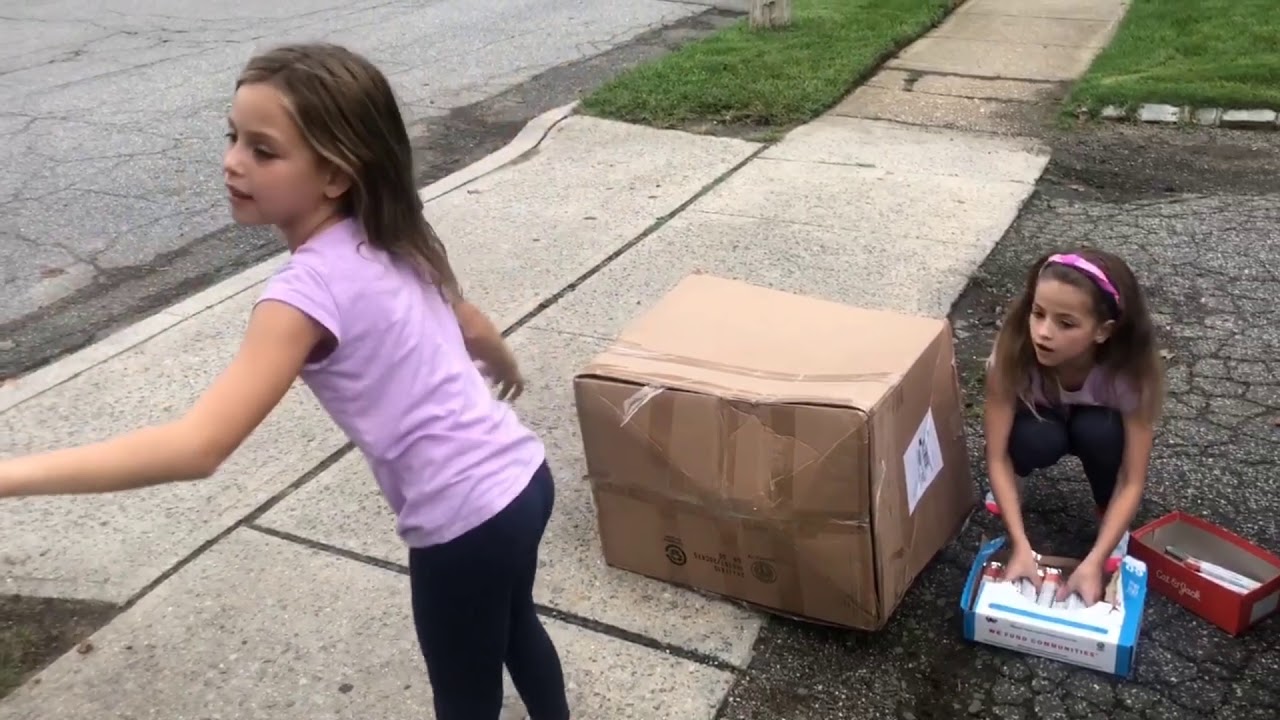 FUNNY KIDS SELLING CHOCOLATE BARS OUTSIDE 🤣! (WILL THEY MAKE A SALE?)
