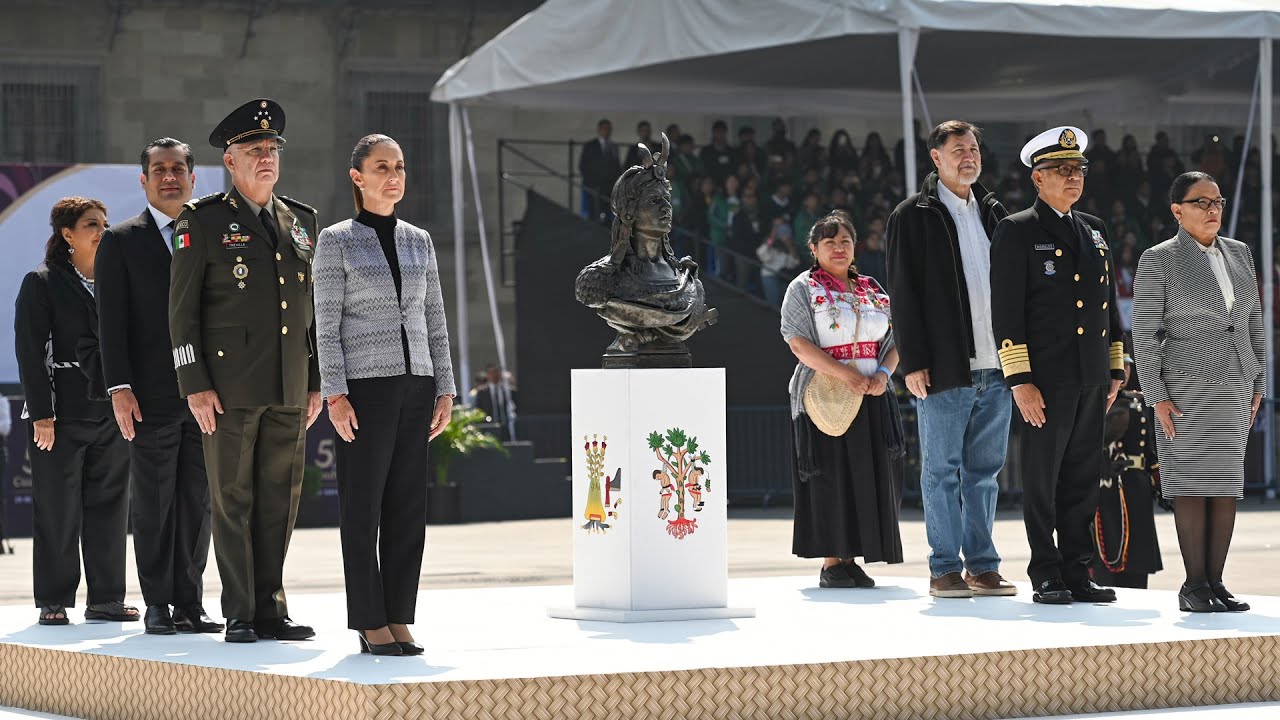 Funerales de Estado: 500 Años de la Ejecución de Cuauhtémoc. Zócalo de la Ciudad de México