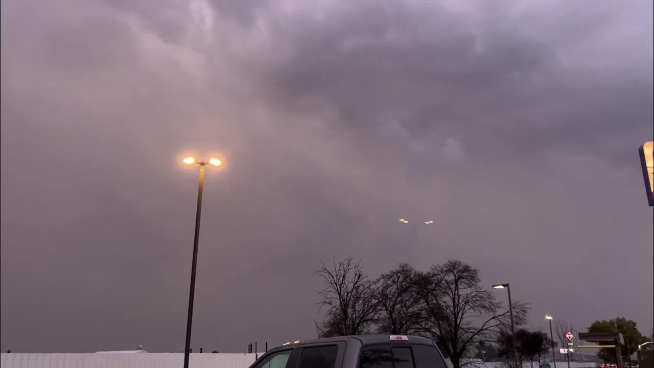Awesome Lightning Storm In Fresno, CA! (3-12-23) - YouTube