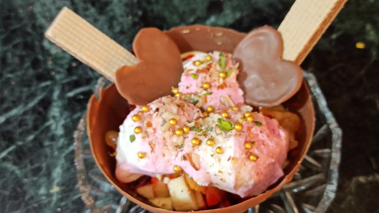 Tutti Frutti Ice-Cream In Chocolate Bowl | घर पर बनाए चॉकलेट बाउल में ...