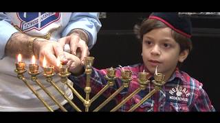 Olive Oil Pressing Workshop - Tzivos Hashem Traveling Craft Workshops - JewishChildren.com