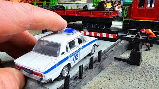 Railroad crossing on the model! About cars