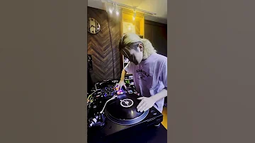 Juicy Fruit Hey DJ 