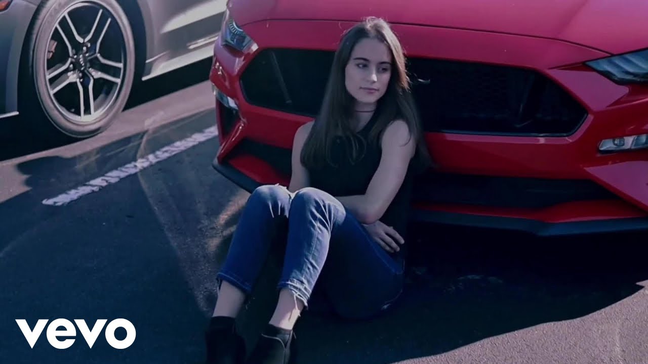 Iris Andie - Stepping Stone (Lyric Video)