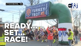 Thousands race in annual Turkey Trot on Thanksgiving