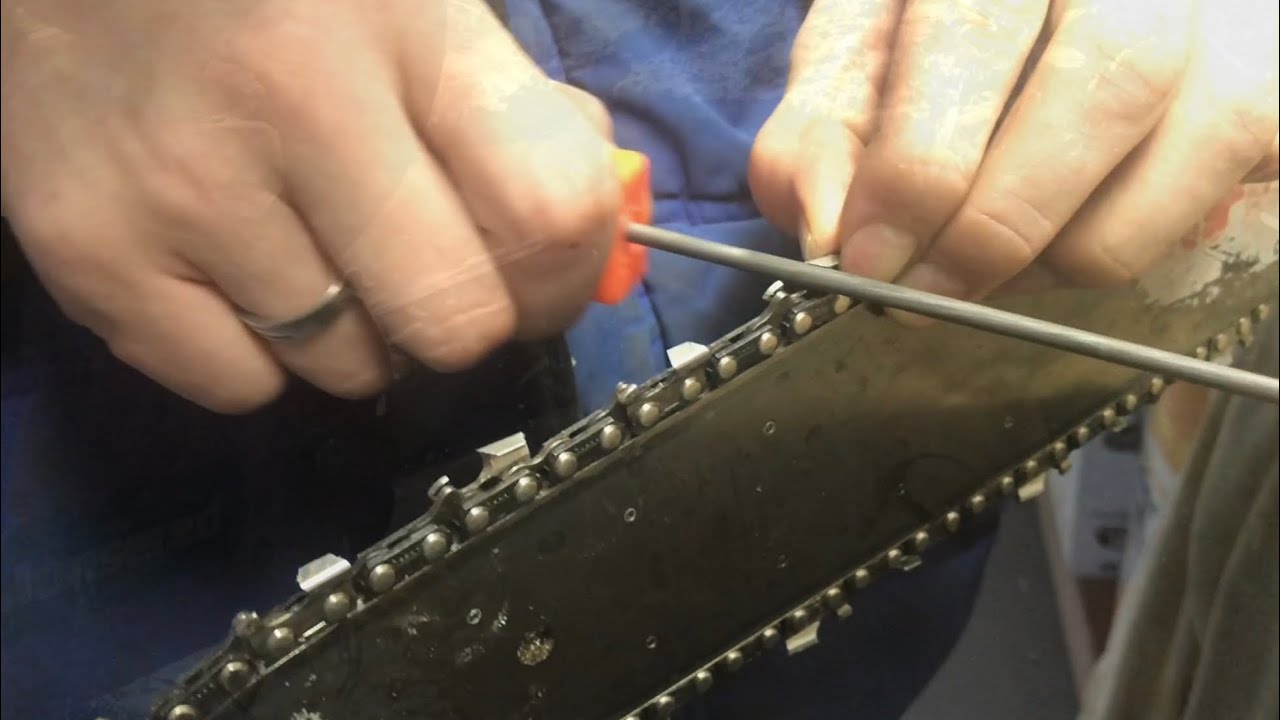 FASTEST way to sharpen your chainsaw WITHOUT taking off the chain - YouTube