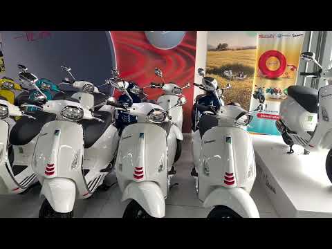 Video Lô Xe Vespa S 125 Sprint Trắng Về Ngập Tràng Tại Motor... - youtube