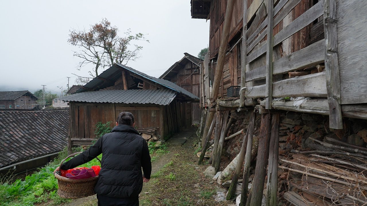 Life in China's rural villages, daily life in a Miao village deep in the mountains・4K