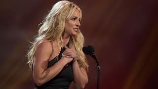 jamie lynn surprises sister britney spears during performance at radio disney music awards