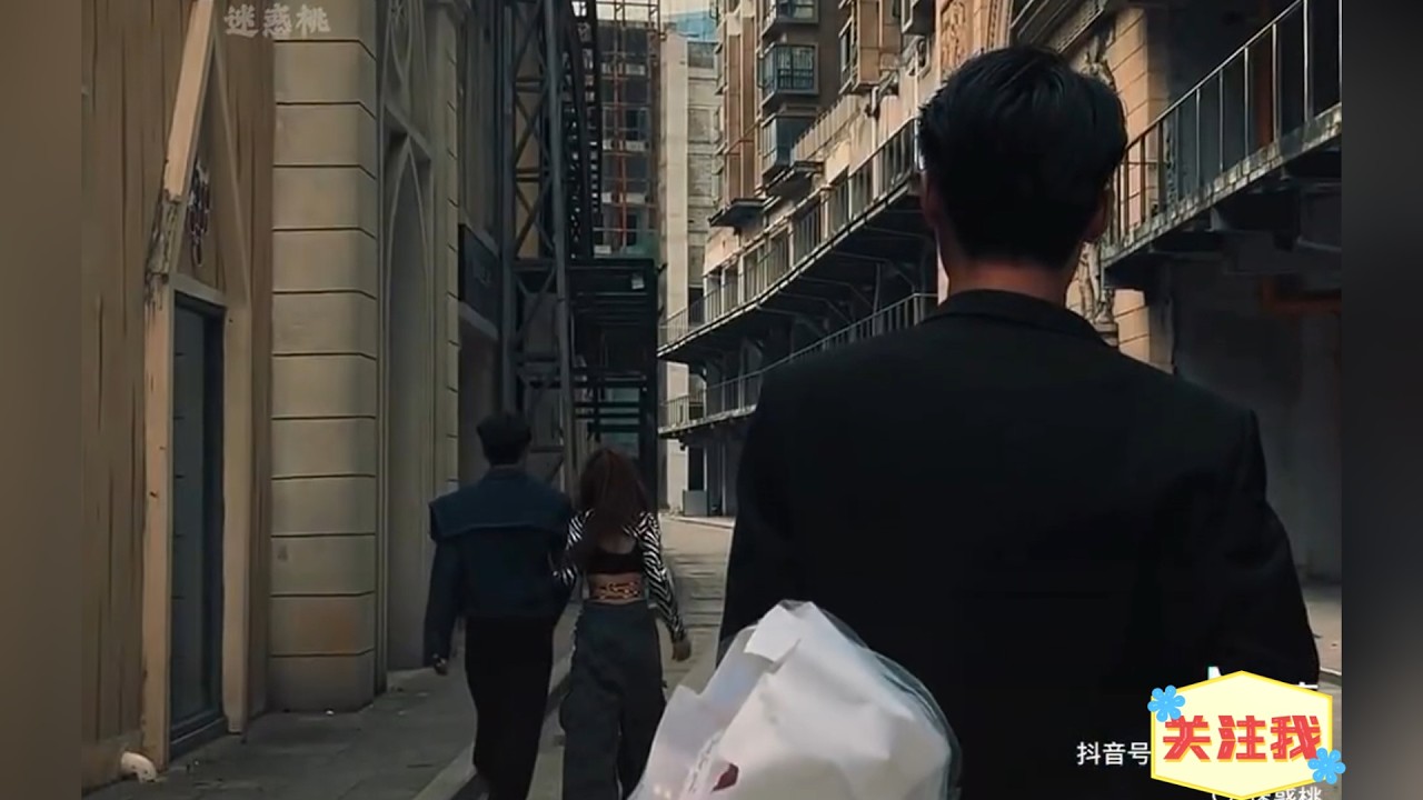 沒能成為你的白馬(Mei neng cheng wei ni de bai ma)-楊天一(Yang Tianyi) 没能看你穿上婚纱 ...