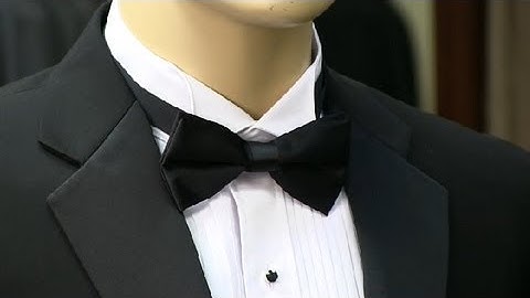 Do You Tuck a Bow Tie Under a Tuxedo Collar? : Men