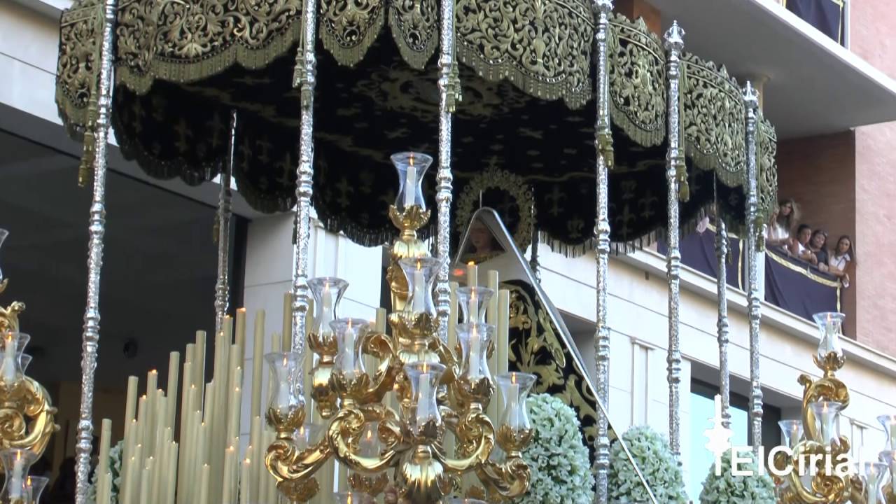 CORONACION VIRGEN DE LA SOLEDAD DE MENA MALAGA 2016 SALIDA CASA HERMANDAD DEL SEPULCRO HD