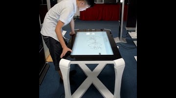 Stable Touch Screen Monitor Kiosk 43 Inch Interactive Kiosk Screen