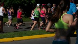 Sexy runners at the Utica Boilermaker Road Race 15K 2017 Slomo