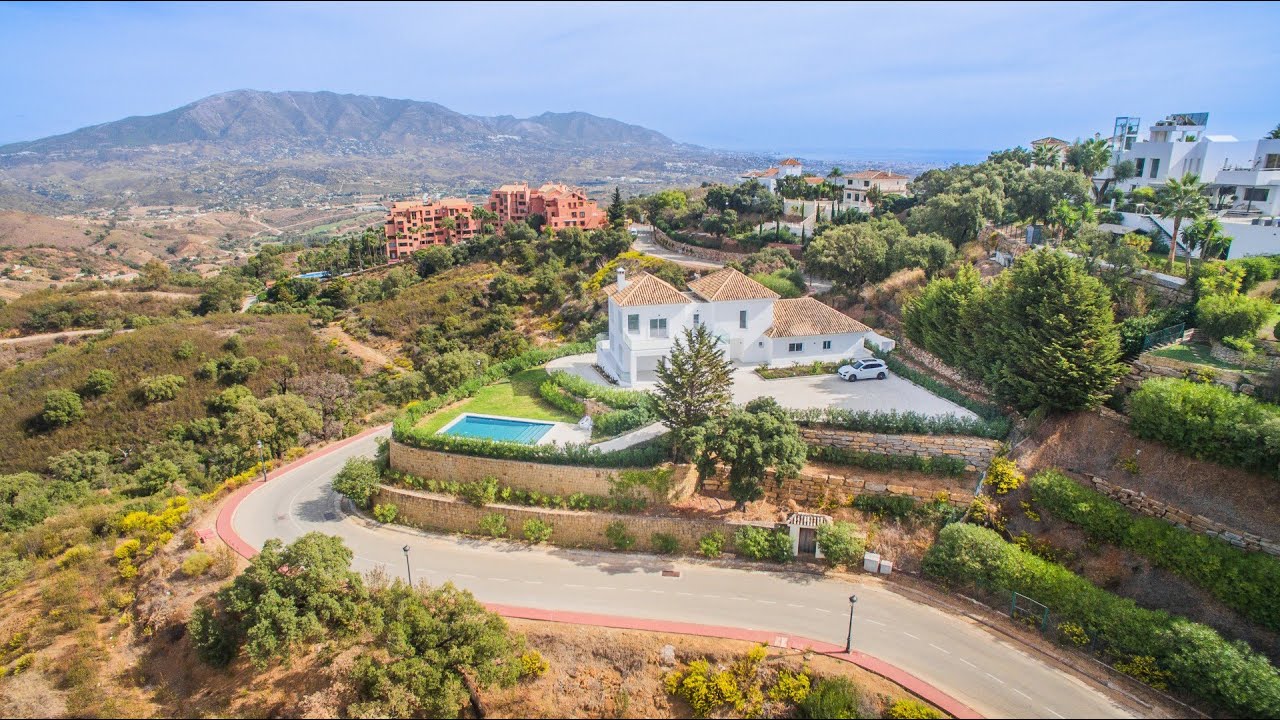 Luxury, Space and outsanding views - La Mairena