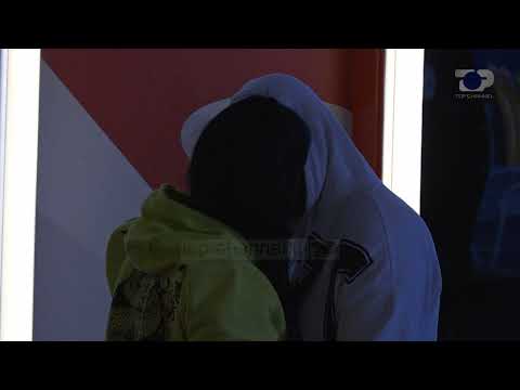 Arbri dhe Einxhel/Puthje në buzë dhe përqafime - Big Brother Albania Vip