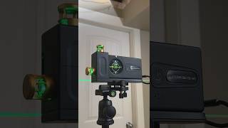 Pair Sennses Pro with the 360° Laser Level Kit for even more layout and leveling versatility.