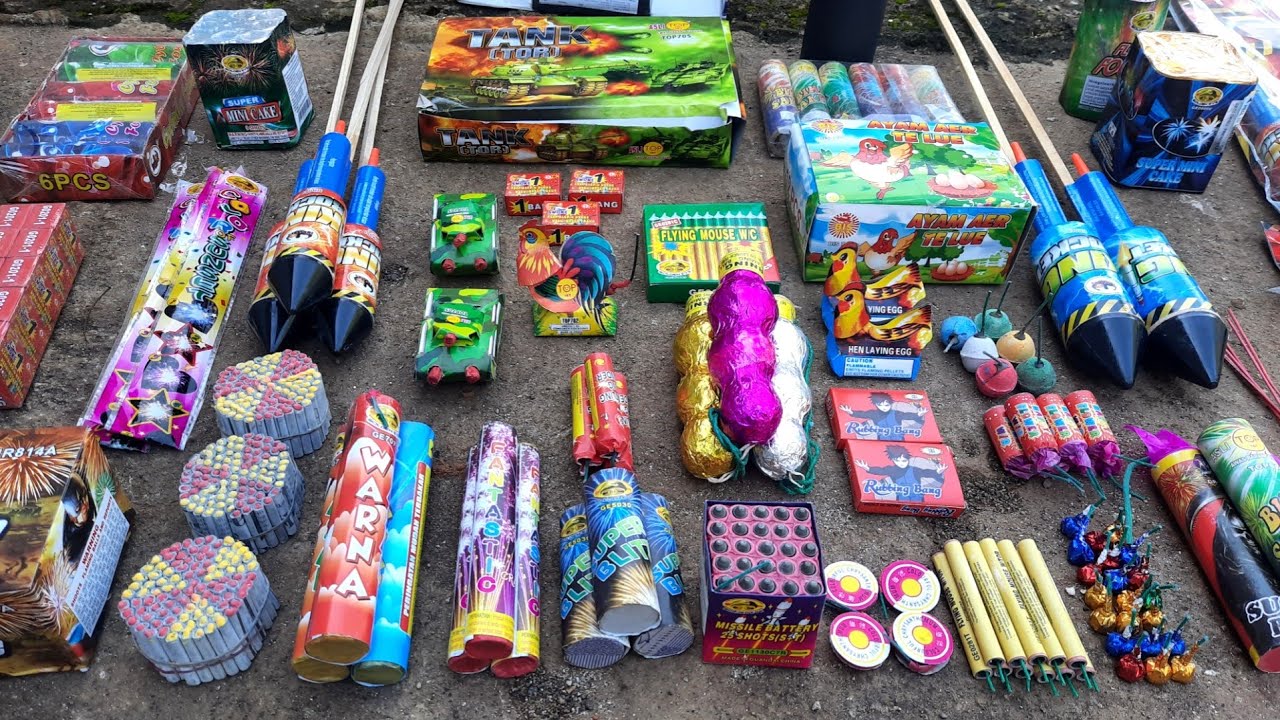 NYALAKAN BANYAK PETASAN SPESIAL BULAN PUASA - Seru Banget !!! - YouTube