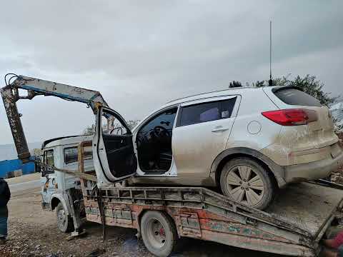 ادور الخيرة وانا بين ثنتين