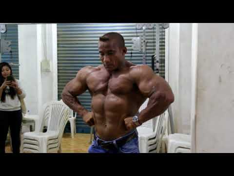 Arambam Bobby Singh Workout + Guest Posing(Isaac National Gym)