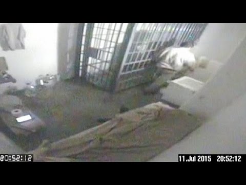 Мексика: кадры побега из тюрьмы наркобарона Мексика: кадры побега из тюрьмы наркобарона
