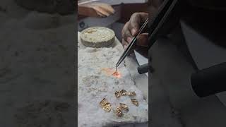 gold ki factory ke andar work process for laser