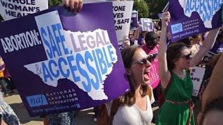 Supreme Court Strikes Down Texas's Repressive Anti-Abortion Bill