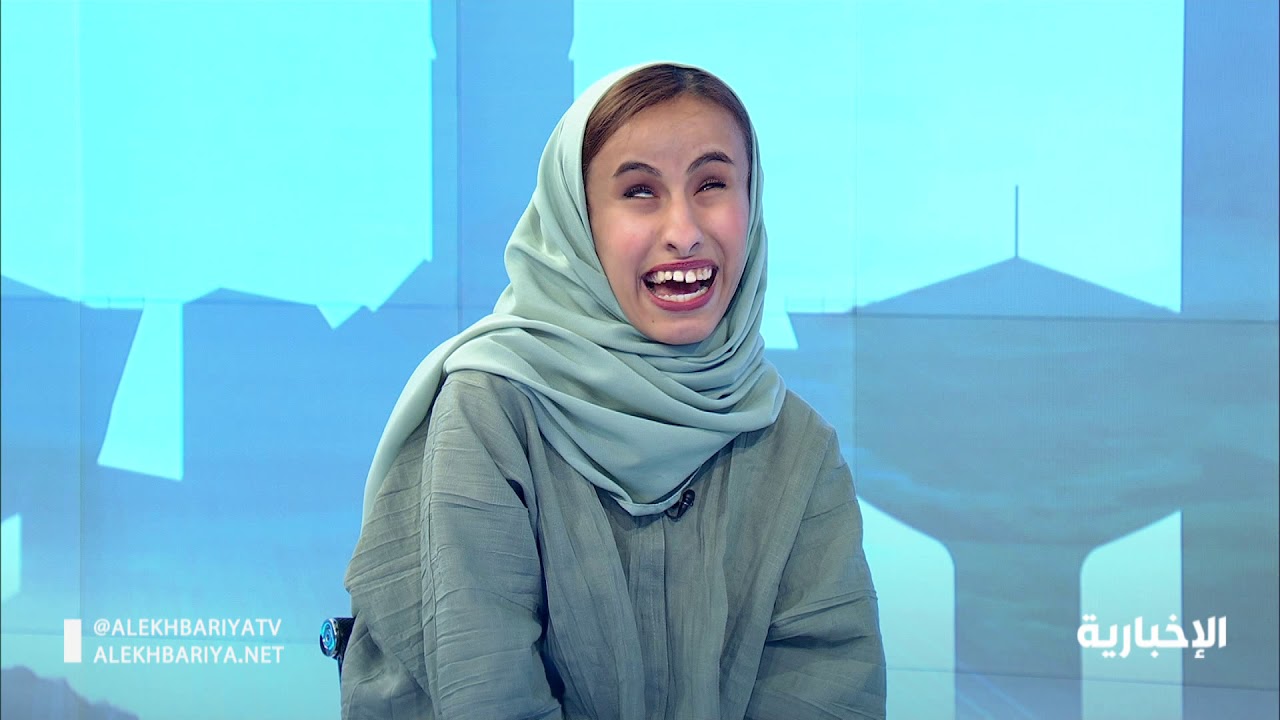 أمجاد المطيري.. فتاة كفيفة ومصورة تتمتع بقدرات عالية في التقاط وتحليل الصور