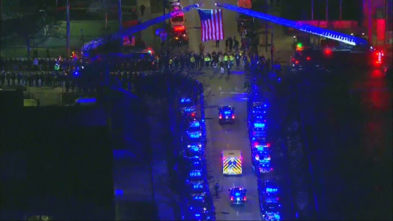 Procession for Chicago cop shot and killed in Gage Park - YouTube