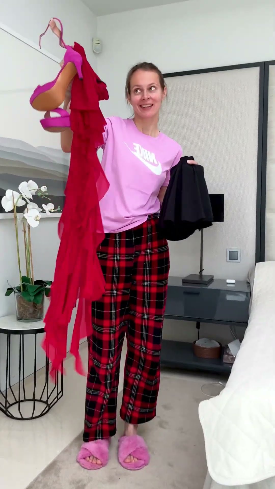 Real life transforming Modern Cinderella dress! ??￼