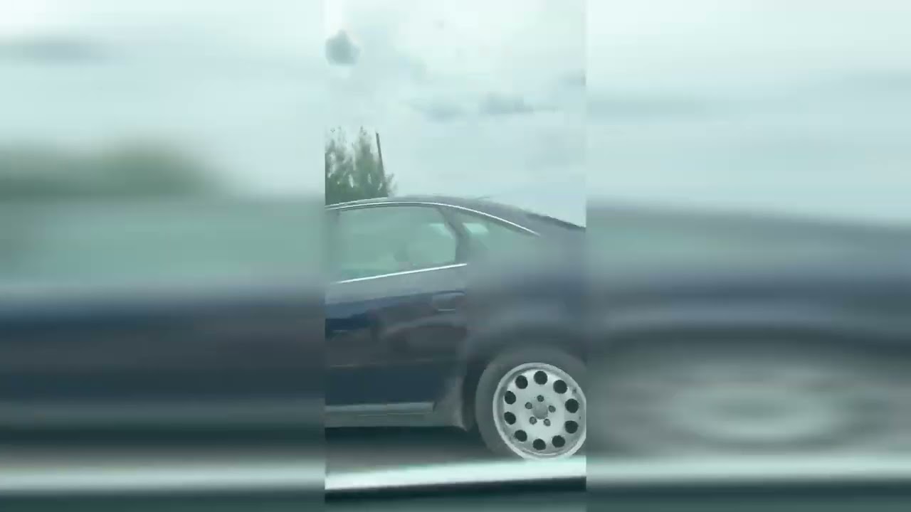 Był tak pijany, że po wyjściu z auta przewrócił się i wpadł do rowu