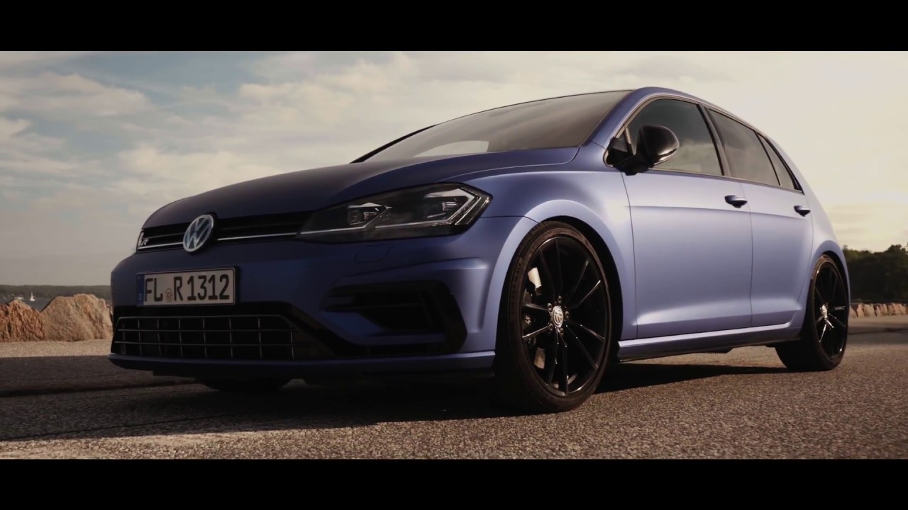 Der Carwrapper Golf 7 R Brilliant Blue