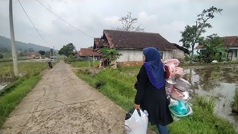 suasana desa yang damai di kampung Sukamanah desa Ciwangi Limbangan Garut Jawa Barat