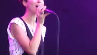 Polica - Happy Be Fine - Jodrell Bank 2013