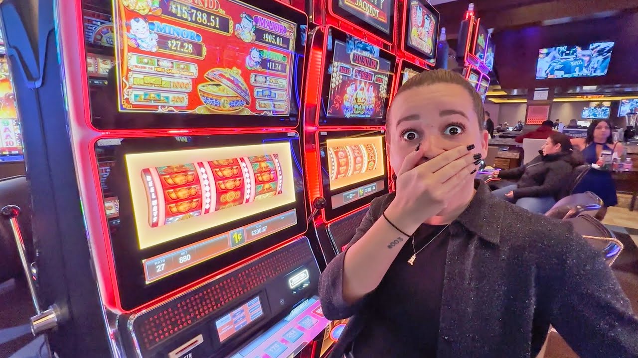 Watch Greta Play A Slot Machine At Palace Station Las Vegas! - YouTube