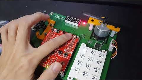 Operating DC motor with external interrupt signal