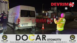 Tira Çarpan Panelvanin Sürücüsü Yaralandi