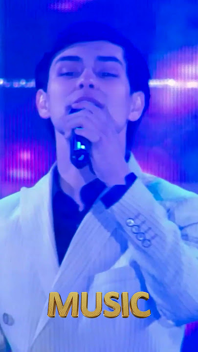 Xonanda Nyusha suratida mushukini ko‘rsatdi.